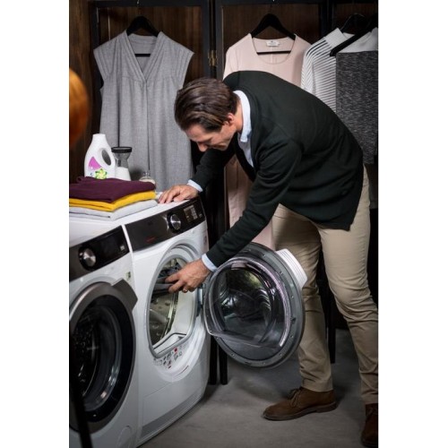 Стиральная машина AEG L7FEC48SR в Краснодаре