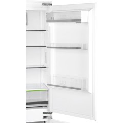 Встраиваемый холодильник Hyundai CC4033FV