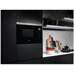 Встраиваемая микроволновая печь AEG MBE2658DEM