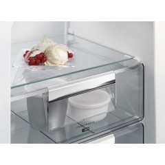 Встраиваемый холодильник AEG SCR819F8FS