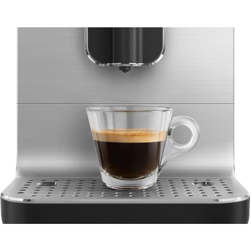 Кофемашина Smeg BCC11BLMEU в Краснодаре