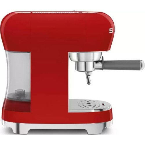 Кофемашина Smeg ECF02RDEU в Краснодаре